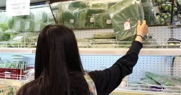 Lương 100 triệu, biếu Tết nhà nội 2 triệu bị mỉa mai "keo kiệt": Khi con dâu công bố bảng chi tiêu chấn động