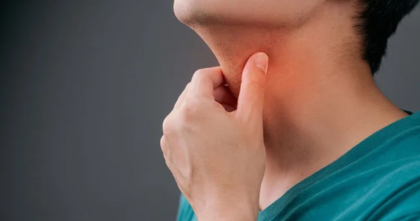 Dấu hiệu cảnh báo ung thư vòm họng tuyệt đối không nên bỏ qua