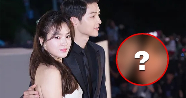 Nổ tung MXH: Song Hye Kyo trượt tay đăng ảnh má kề má với 1 người hậu ly hôn Song Joong Ki