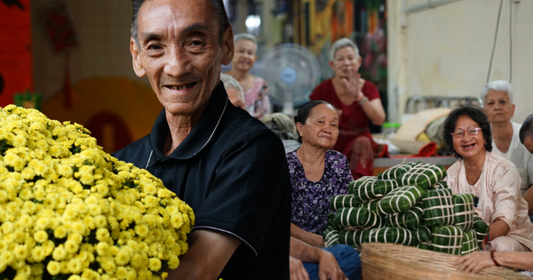 "Sống ở đây mới thấy có Tết”: Cái Tết "đủ" những cụ già neo đơn giữa lòng TP.HCM