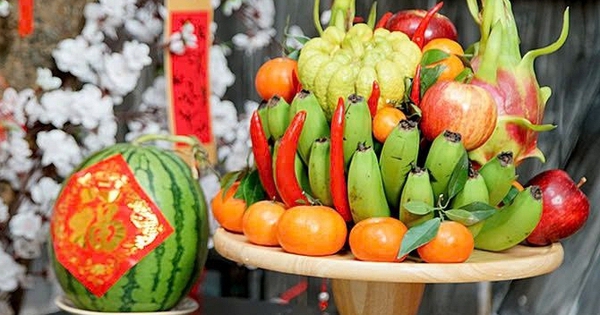 Mâm ngũ quả ngày Tết đừng chỉ chọn đẹp: Có 1 chi tiết nhỏ đặt sai dễ bị cho là “lệch lộc”