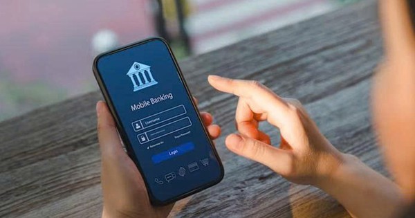 Tiền lạ chuyển vào tài khoản: Người dân cần làm ngay 3 việc này để tránh rắc rối