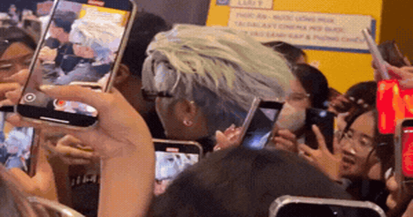 Khoảnh khắc 2 giây gây bức xúc tại sự kiện của Trấn Thành