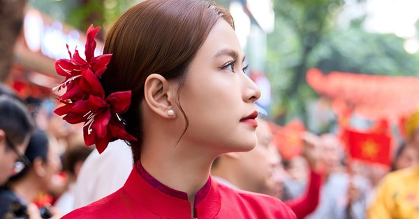 Gallery - Hoàng Thuỳ Linh được Cục Nghệ thuật Biểu diễn gửi thư cảm ơn