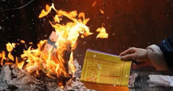 Ngày, giờ đẹp và cách cúng lễ hóa vàng năm 2026 để không bị phạm