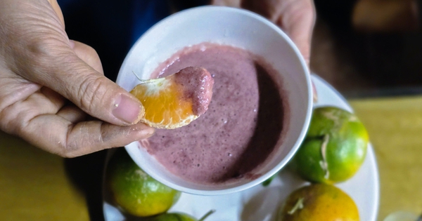 Cam bù Hà Tĩnh chấm mắm tôm: Món ăn tưởng “khó nuốt” lại gây thương nhớ