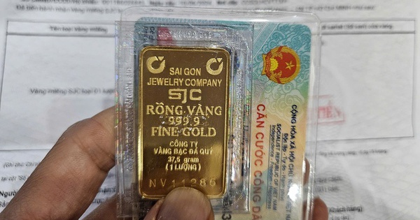 Sáng 9-2, giá vàng miếng SJC, bạc Phú Quý cùng tăng mạnh