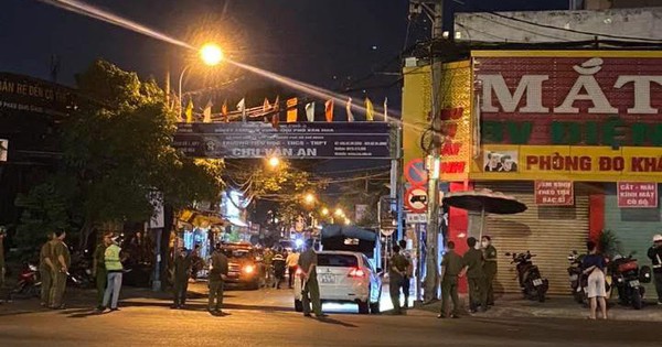 Hàng xóm kể lại khoảnh khắc ám ảnh vụ cháy quán cơm khiến 2 mẹ con tử vong ở TP.HCM