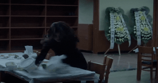 Vụ án gây phẫn nộ trong Climax có thật ngoài đời: Nữ diễn viên tự tử vì bị ép quay cảnh nóng, còn quá nhiều uẩn khúc