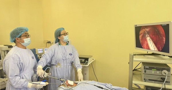 Kỹ thuật mổ tại 1 bệnh viện Việt Nam khiến bác sĩ nước ngoài phải sang học: Không sẹo, xử lý được ung thư