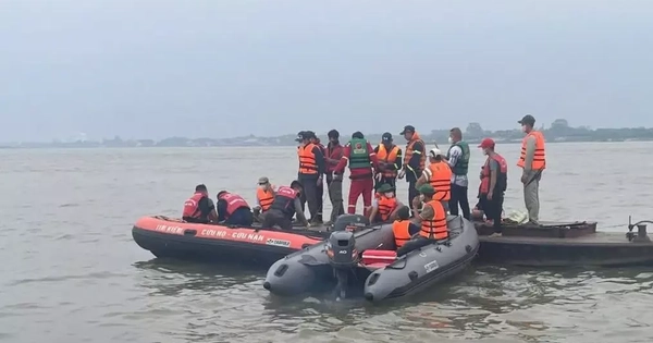 Tìm thấy thi thể nạn nhân thứ hai vụ chìm tàu hàng trên sông Hồng