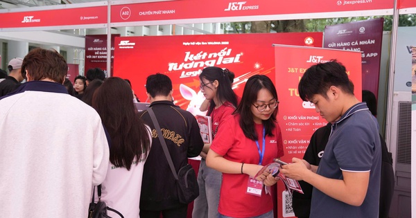 J&T Express kết nối tương lai logistics: Từ nguồn nhân lực đến nền tảng số tại Valoma Logfair 2026