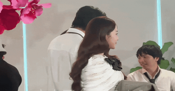 Cặp đôi Vbiz phim giả tình thật bất ngờ bị netizen bóc trần 