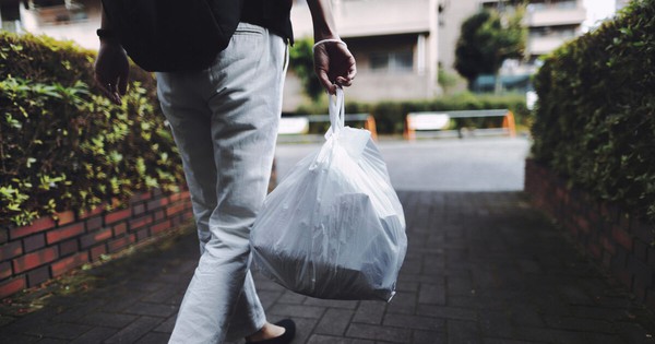 Vì sao ở Nhật Bản có rất ít thùng rác nơi công cộng?