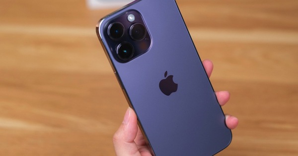 3 chiếc iPhone cũ đang giảm giá mạnh nhất hiện nay