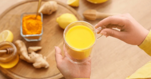 Điều gì xảy ra với cơ thể khi uống nước nghệ thường xuyên?