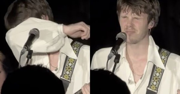 Cậu út nhà Beckham 