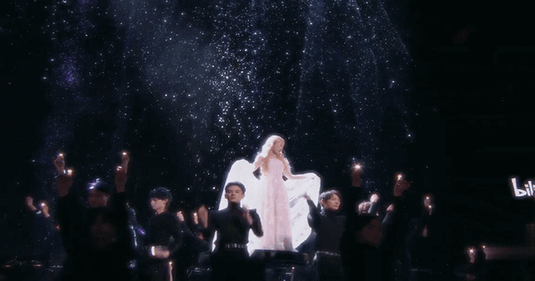 Ái nữ xấu nhất showbiz ê chề bán được 65 bản album, đổi đời nhờ 1 ca khúc bị đem ra làm trò đùa