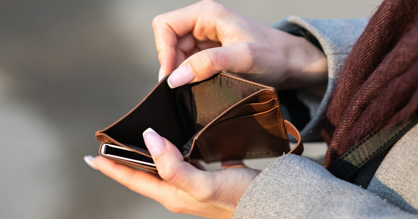 Nghiên cứu 7.676 người suốt 4 năm chỉ ra: THIẾU TIỀN khiến bạn già thêm 5 tháng mỗi năm!