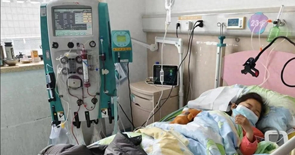 Người phụ nữ 41 tuổi qua đời vì suy thận, bác sĩ lắc đầu: Khát khô cổ còn hơn uống 2 loại nước này