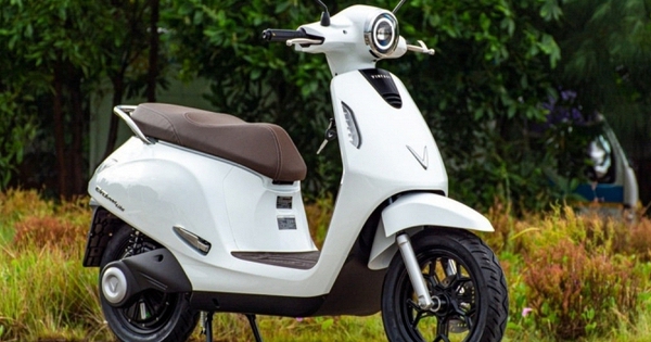 2 chiếc xe máy điện VinFast đáng mua nhất lúc này