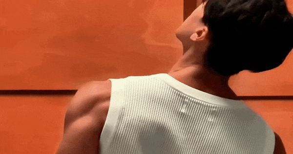 Lương Sơn Bá đẹp nhất màn ảnh giờ trông như 