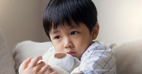 Không hề mê tín: 5 địa điểm cha mẹ KHÔNG NÊN đưa con đi, không tốt chút nào!