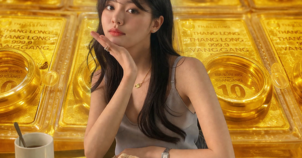 Mỗi lần đi ngang tiệm vàng, tôi đều nghĩ “có tiền là mua” - cho đến khi có 15 triệu thật