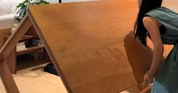 Nhiều gia đình bỏ bàn trà, đặt bàn ăn ngay phòng khách: Quyết định tưởng lạ nhưng giúp nhà rộng hơn, sống tiện hơn