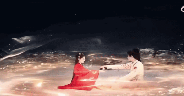 13 năm qua chưa từng thấy cặp đôi nào đáng sợ đến vậy: Càng nhìn càng giống dì cháu, không nổi một miếng chemistry