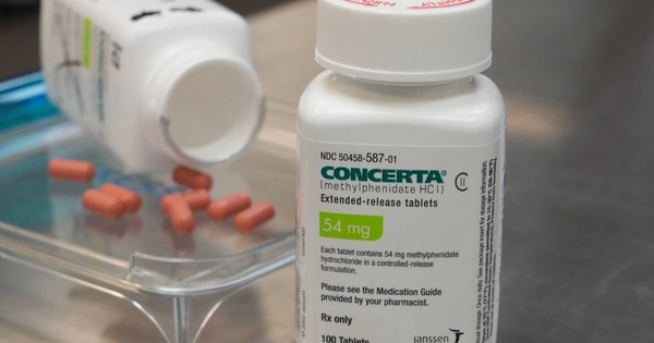 Nhật Bản: Một loại thuốc đang cực kỳ khan hiếm, bác sỹ không thể kê đơn cho bệnh nhân mới, người mắc lâu năm chỉ còn thuốc cho 2 tuần