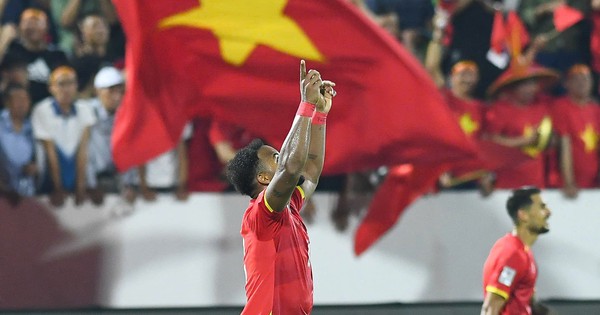 HLV Malaysia: “Tuyển Việt Nam đã mạnh lại còn có cầu thủ gốc Brazil quá hay”