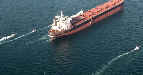 Một nước Đông Nam Á được Iran miễn phí qua eo biển Hormuz