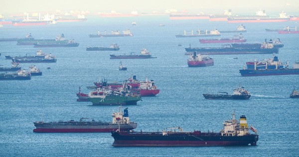 Giá dầu neo cao, tàu chở 1,2 triệu thùng của Iran bị một nước Đông Nam Á tịch thu hoá 'món hời' lớn