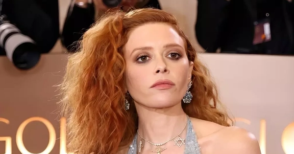 Nữ diễn viên bị đuổi khỏi chuyến bay