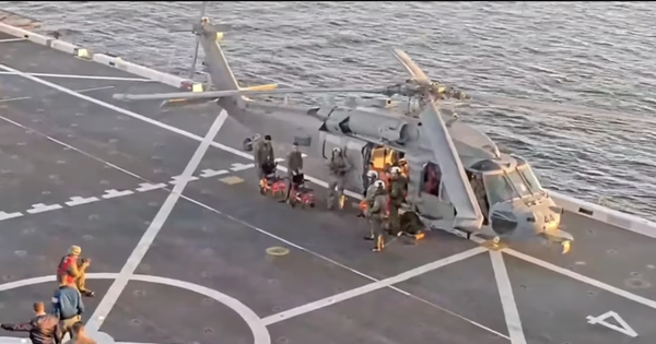 Hình ảnh đầu tiên của phi hành đoàn Artemis II khi trở về trái đất, trạng thái sức khoẻ gây chú ý