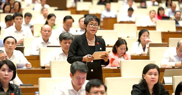 Trẻ em có hai người cùng giới tính nuôi dưỡng hợp pháp được ghi nhận cả hai người đầy đủ trong giấy khai sinh