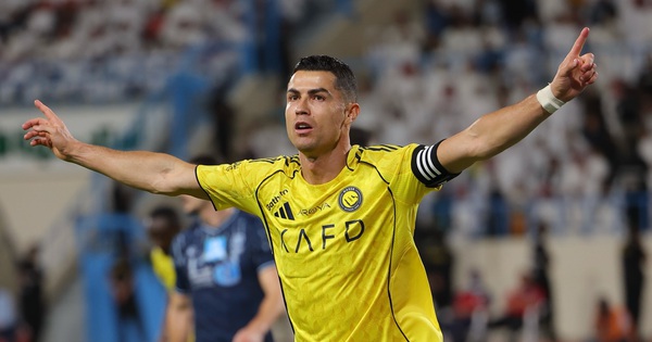 Ronaldo cán mốc 968 bàn thắng, ghi 24 bàn/24 trận đưa Al Nassr đi vào lịch sử ở tuổi 41