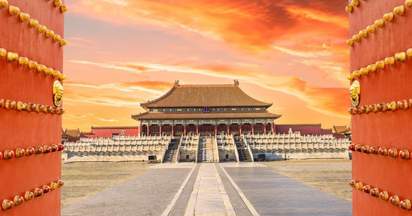 Tử Cấm Thành sau 5h chiều “lạnh toát”, đêm vang tiếng khóc, sự thật rùng mình hay chỉ là lời đồn “âm binh mượn đường”?