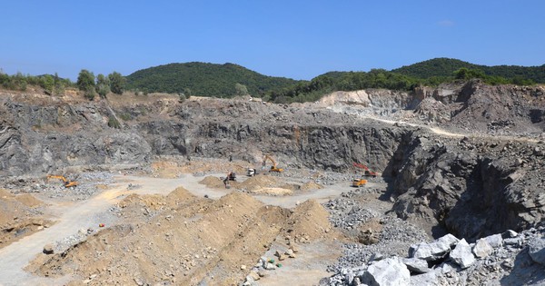 Khẩn trương khai thác mỏ khoáng sản với trữ lượng 1,4 triệu m3, Việt Nam quyết hoàn thành loạt dự án lớn, có công trình sẽ lập kỷ lục thế giới