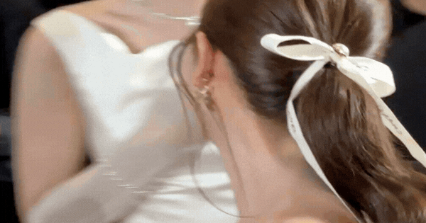 Ngọc nữ mới của Vbiz chính là “đoá hoa đẹp nhất giữa rừng hoa”, chụp bừa 1 tấm cũng tuyệt đối phong thần