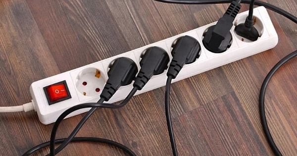 Cảnh báo đặc biệt đến các gia đình đang dùng ổ cắm điện nối dài