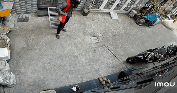 Cảnh này thật quen thuộc: Chỉ shipper và khách ruột mới dám làm