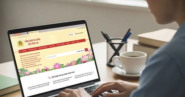 Chi tiết 12 thủ tục hành chính ở Hà Nội chỉ làm online từ 1.4: Đến nộp trực tiếp cũng bị “từ chối”!