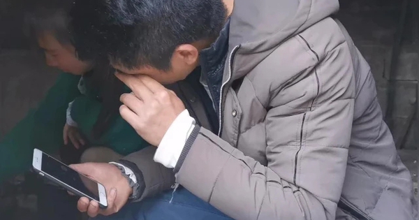 Chuyển khoản 368 triệu đồng để nhận 1,8 tỷ vào tài khoản ngân hàng, người đàn ông phải đến trình báo công an