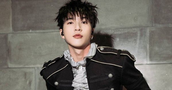 Động thái lạ của HIEUTHUHAI, đăng 30 bức ảnh không caption