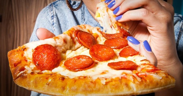 Người Việt chi 726.500 tỷ đồng vào các hàng quán: Giới trẻ 