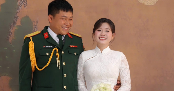 Vợ mũi trưởng Long lộ diện, nhan sắc ra sao mà dân tình nói: 