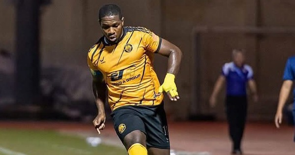 Rimario “dỗi” bỏ CLB Thanh Hoá về quê, đội bóng xứ Thanh chồng chất khó khăn, phải dùng cả thủ môn chơi tiền đạo