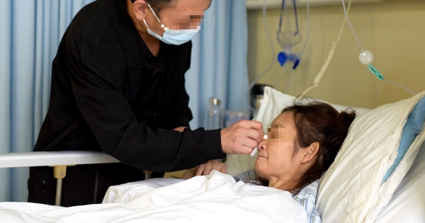 Người phụ nữ 50 tuổi bị tê chân nhưng lại phát hiện ung thư đại trực tràng giai đoạn cuối, không thể phẫu thuật